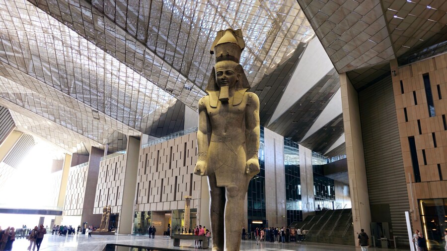 Cairo: Grand Egyptian Museum, Giza Pyramids & Sphinx Tour