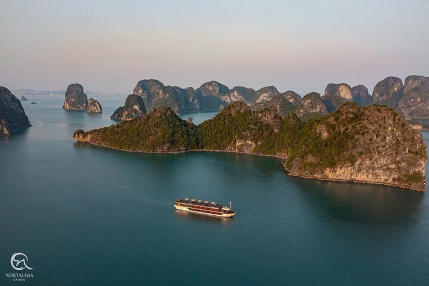 3 Days and 2 Nights in Lan Ha Bay with Icon Cruise from Hanoi