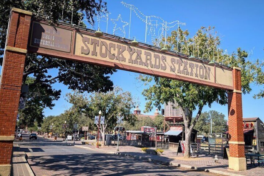 Fort Worth Stockyards Scavenger Hunt Walking Tour and Game