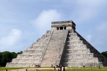 Chichen Itza, Valladolid and Stunning Cenote - Private Tour