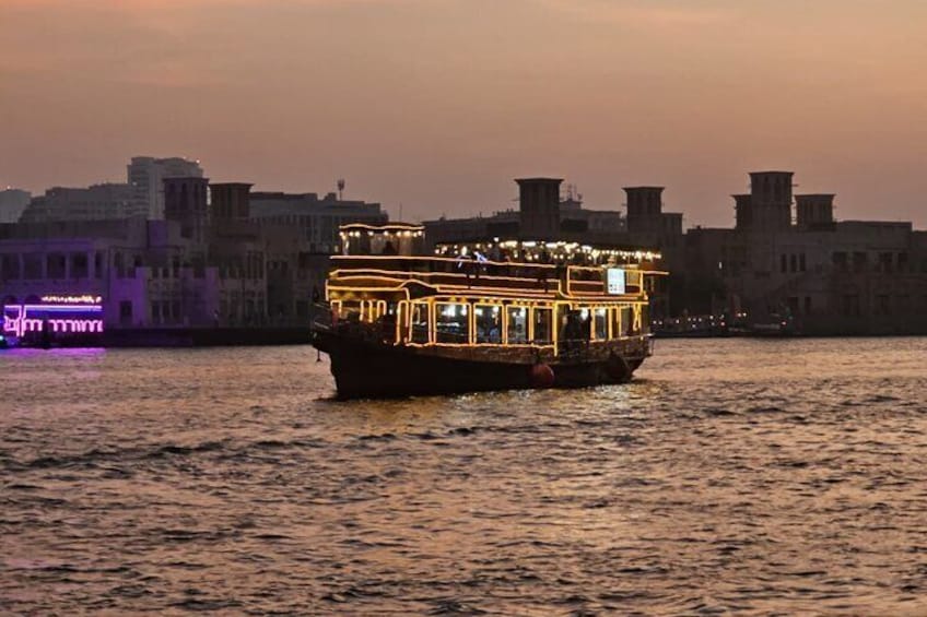 dhow cruise dubai canal