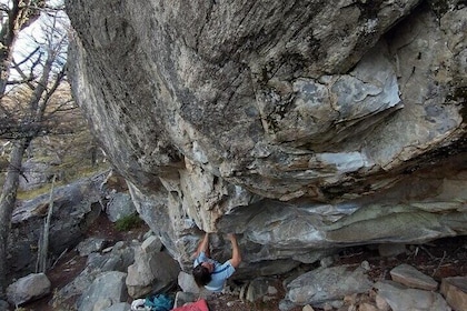 Bouldering Day El Chalten with Expert Guide