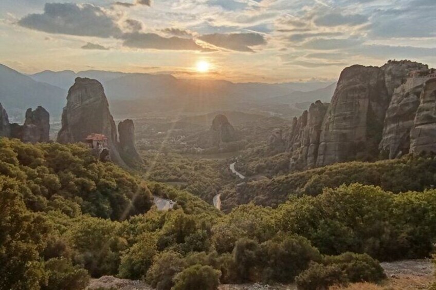 Monasteries of Meteora UNESCO Site Private Tour from Athens