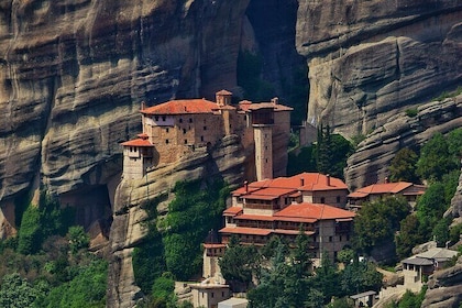 Monasteries of Meteora UNESCO Site Private Tour from Athens