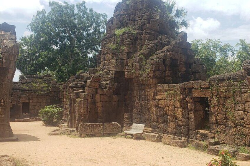 Chisor Ta Moa Zoo Ta Prohm Tour