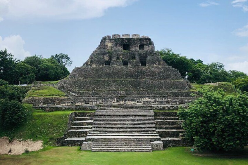 Private Half Day Tourin Xunantunich Maya Temples