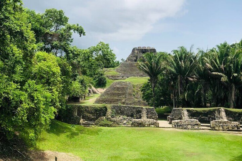 Private Half Day Tourin Xunantunich Maya Temples