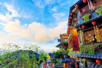 7-Hour Join tour - Jiufen Village & Shifen Town