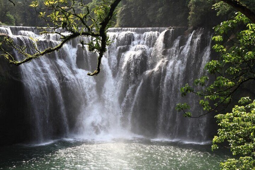 7-Hour Join tour - Jiufen Village & Shifen Town