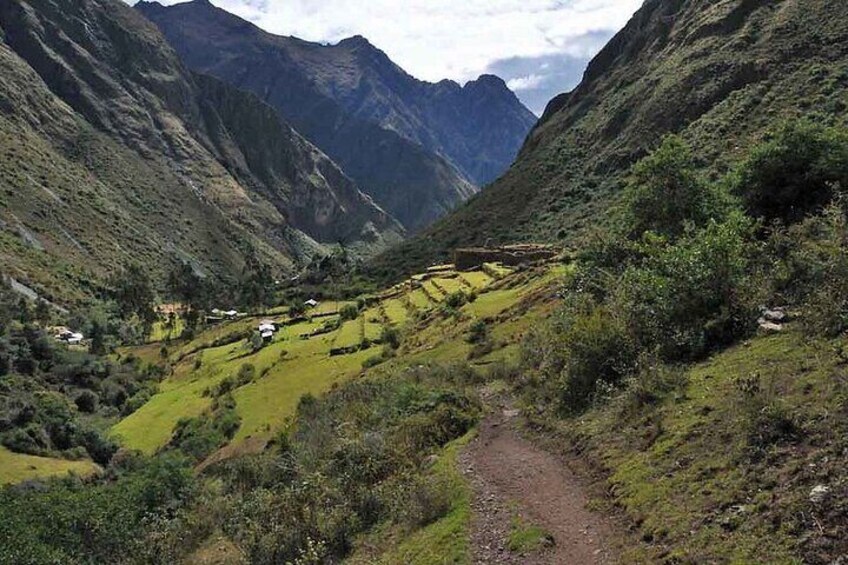 Inca Trail 4 days with Vistadome Observatory