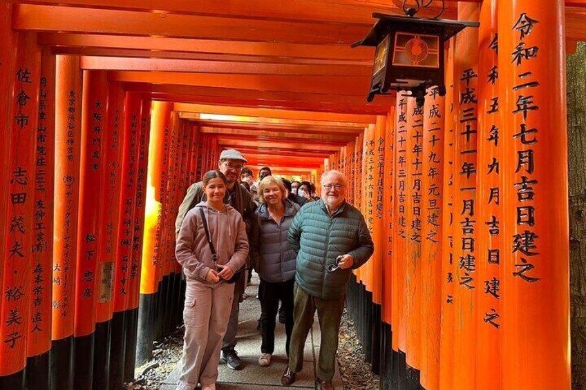 Fushimi Inari Taisha - red Tori gates
