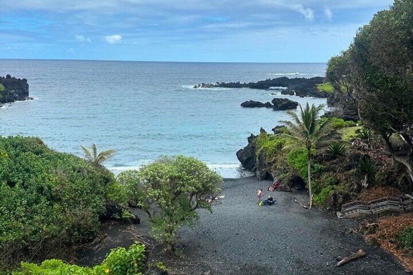 Full-Day Road to Hana Adventure with Breakfast & Lunch