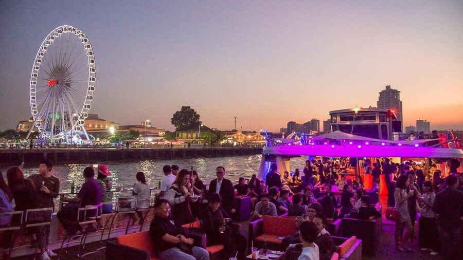 Yodsiam Party Boat Cruise Bangkok