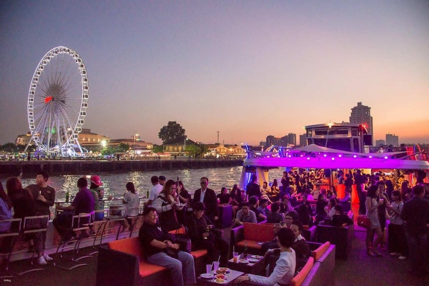 Yodsiam Party Boat Cruise Bangkok