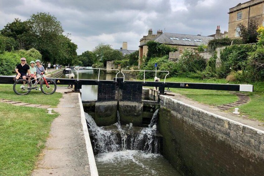 Get to grips with the Locks along the canal