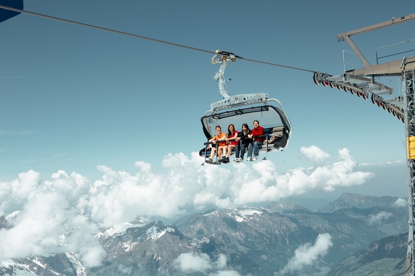 Zurich : Titlis Cable car, ski beginner & Lucerne