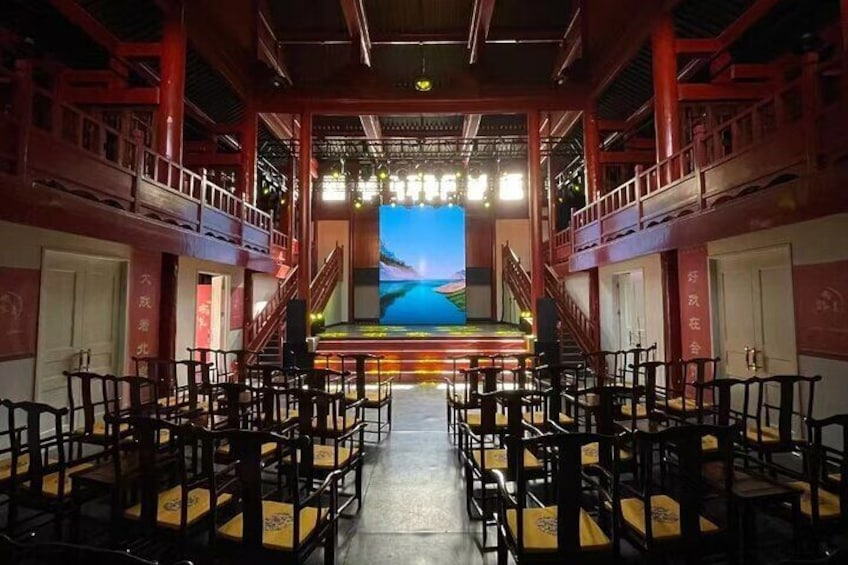 inside the Yanheyue Theater 