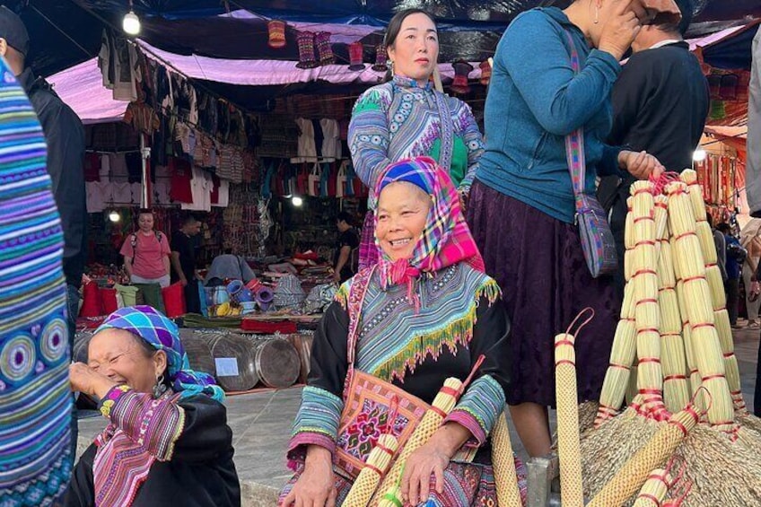 Bắc Hà Sunday Market Tour 2 days and 1 night