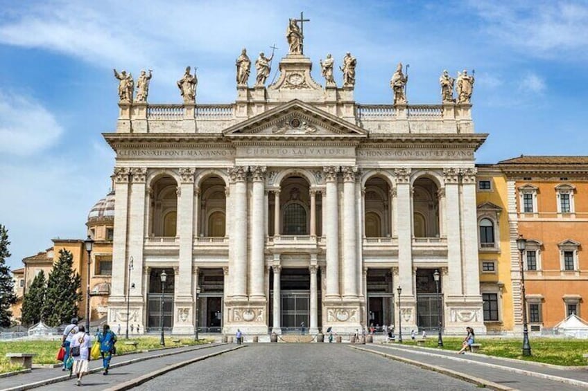 Walking Tour of Rome Famous Churches Strolling Through Sanctity