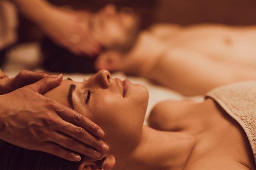 Private Couple Massage Experience in Santiago de Compostela