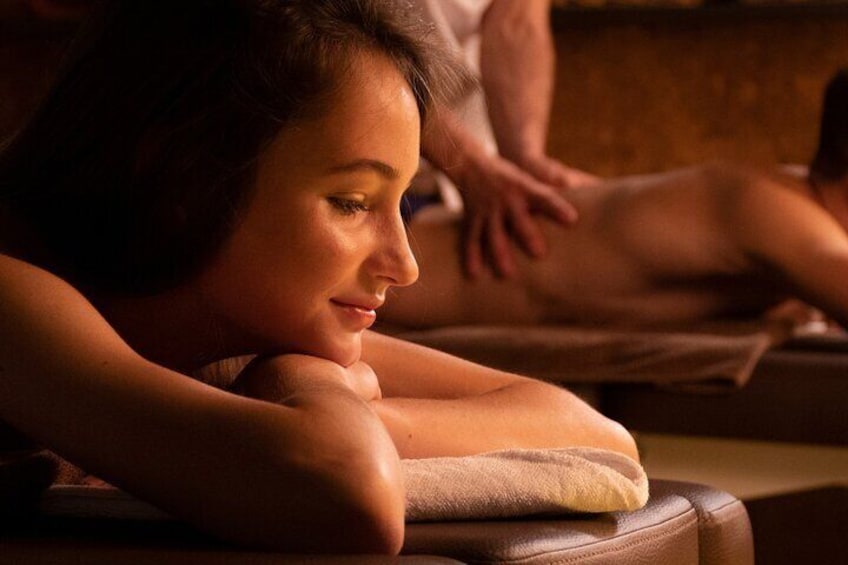 Private Couple Massage Experience in Santiago de Compostela