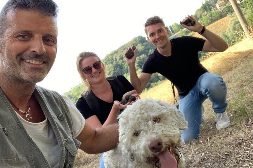 black truffle hunting in the summer with dutch tourist.