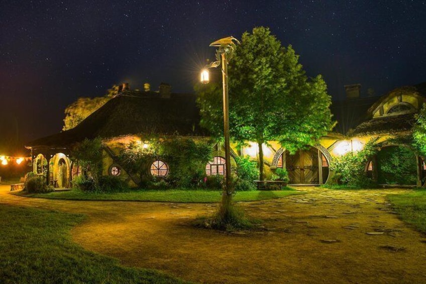 Green dragon Inn at night