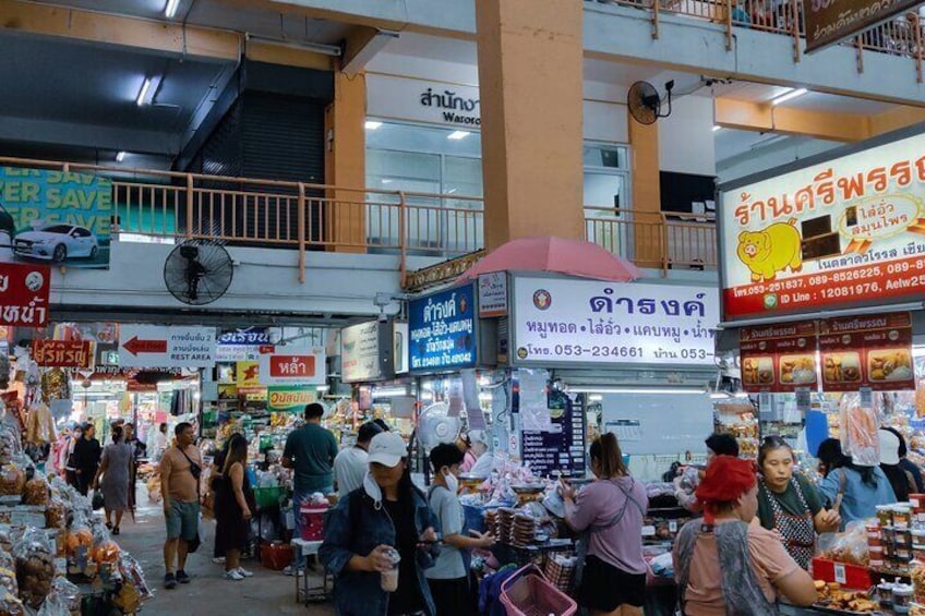 Warorot Market (Kad Luang), a sensory overload of spices and locals’ favorite flavors is another spot we'll explore.