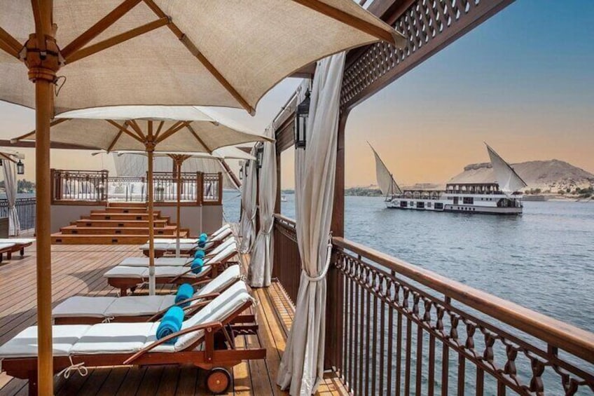 4 Days Dahabya Cruise from Aswan to Esna