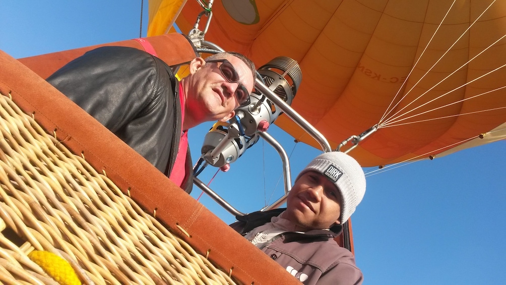 1-hour Private Balloon Flight with pick-up from Barcelona