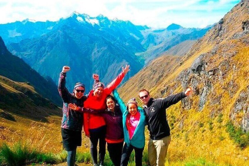 Inca Trail 4 Day Adventure to Machu Picchu with Panoramic Train