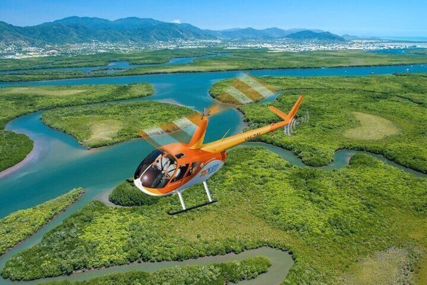 Zoom Around Cairns - 10 min City Scenic Flight