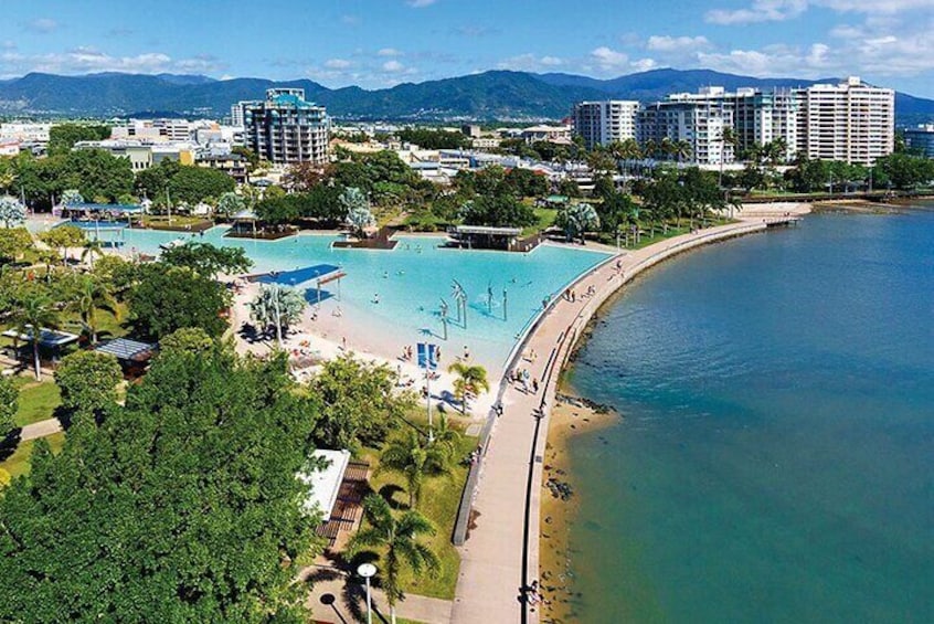 Zoom Around Cairns - 10 min City Scenic Flight
