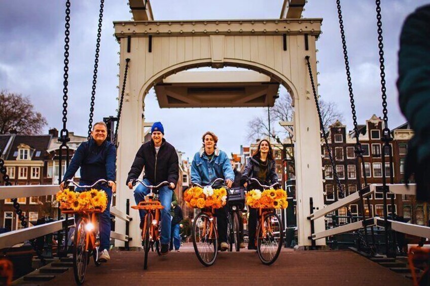 Amsterdam City Top Highlights Guided Bike Tour