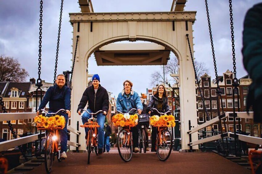 Amsterdam City Top Highlights Guided Bike Tour