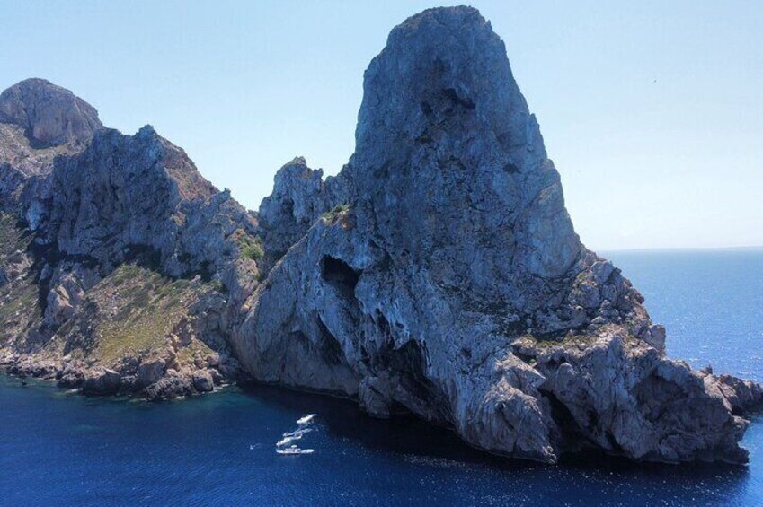 Es Vedra and Atlantis Private Speedboat Tour