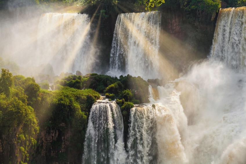 4-Day Iguazu Falls with Luxury Resort & Airfare from Buenos Aires