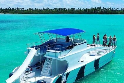 Punta Cana Private Party Boat and Snorkelling Adventure