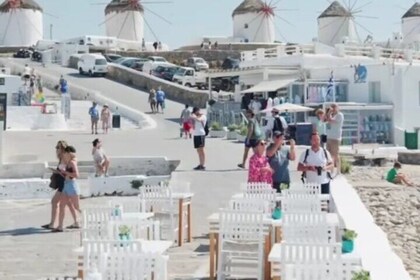 Walking Tour in the Mykonian Alleys with a Local
