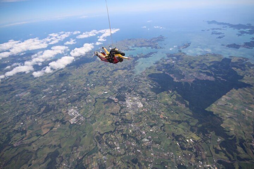 Bay of Islands: 16,000ft Skydive