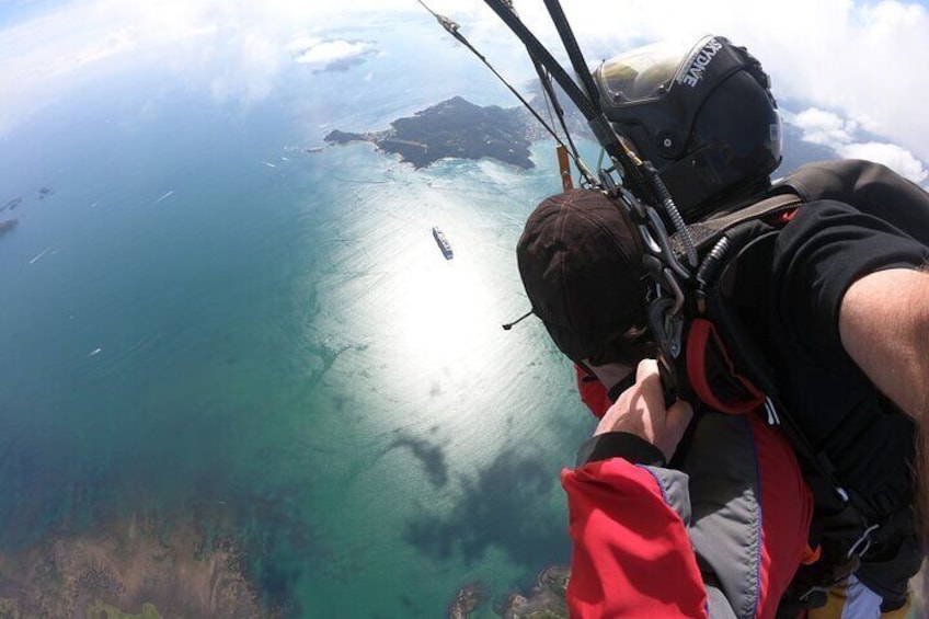 Bay of Islands: 18,000ft Skydive