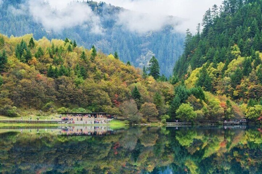 3 Days Jiuzhaigou and Huanglong Highlights Tour by Fast Train