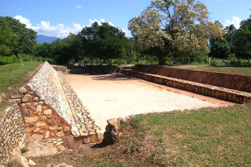 Picture 2 for Activity Ixtapa-Zihuatanejo: Soledad de Maciel Archaeological Tour