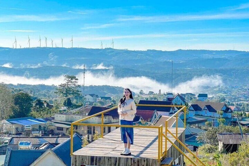 Cloud Hunting and The Glow of Dawn in Da Lat