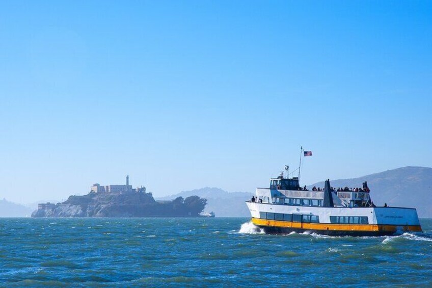 San Francisco Downtown Walking Tour with Cruise Tickets