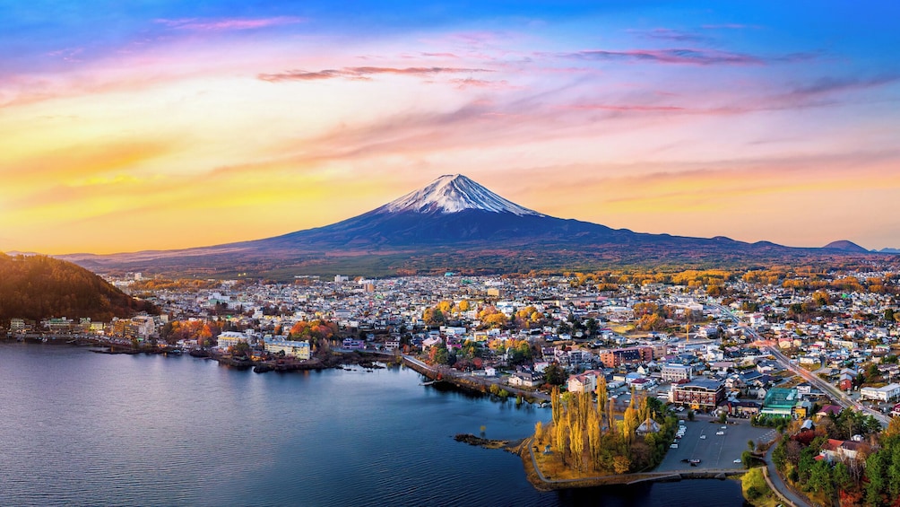 From Tokyo: Mount Fuji, Kamakura, Lake Ashi & Oshino Hakkai