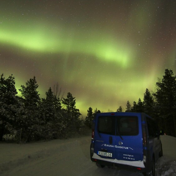 Picture 3 for Activity Kiruna: Northern Lights Minivan Chase with Warm Drink