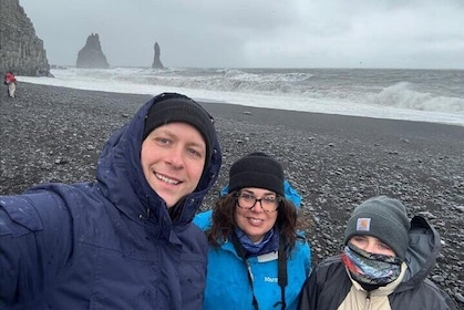 Private South Coast Tour: A Journey to Iceland’s Stunning Shore