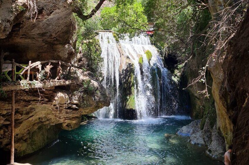 6 Hours Private Tour at Akchour with Guide