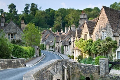 Cotswolds Uncovered: Hidden Gems on a Comfy Private Ride